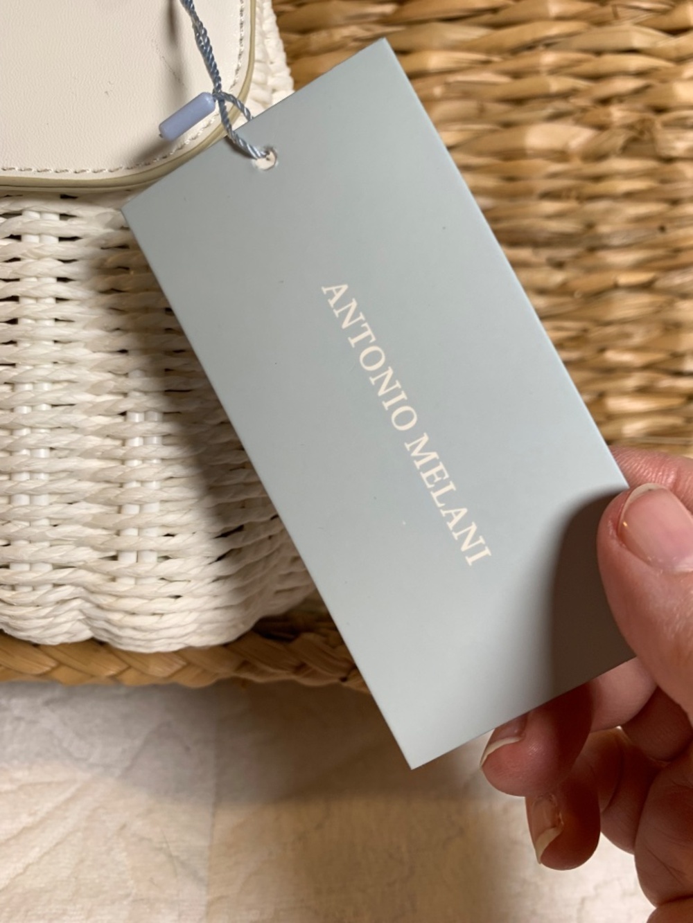 Antonio Melani white woven mini handbag/NWT cute and summery - Picture 8 of 16